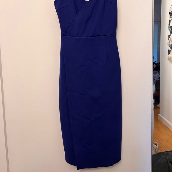 Lulu’s Dress - Picture 5 of 8